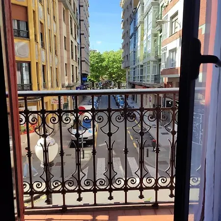 El Primero De Steven - Pegado A Playa De San Lorenzo - Vut-2243-as * 希洪