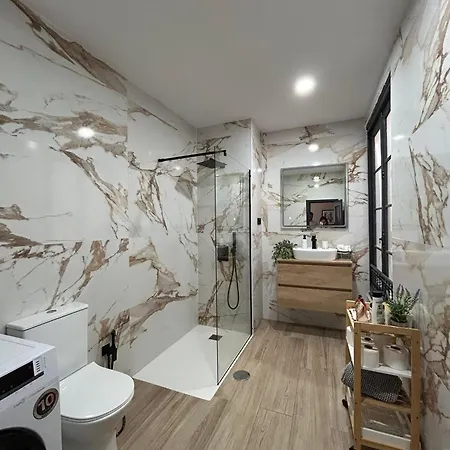 El Primero De Steven - Pegado A Playa De San Lorenzo - Vut-2243-as