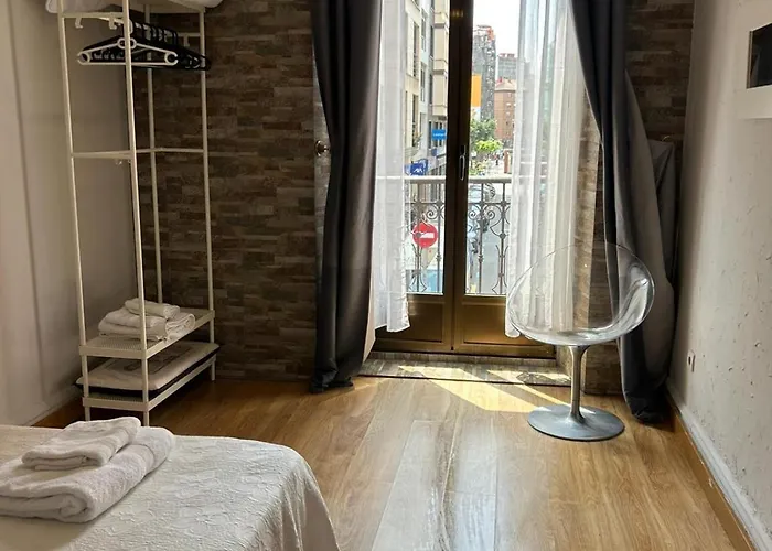 El Primero De Steven - Pegado A Playa De San Lorenzo - Vut-2243-as Gijon